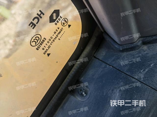 后窗玻璃角標(biāo)(駕駛室部分) 后窗玻璃角標(biāo)(駕駛室部分)