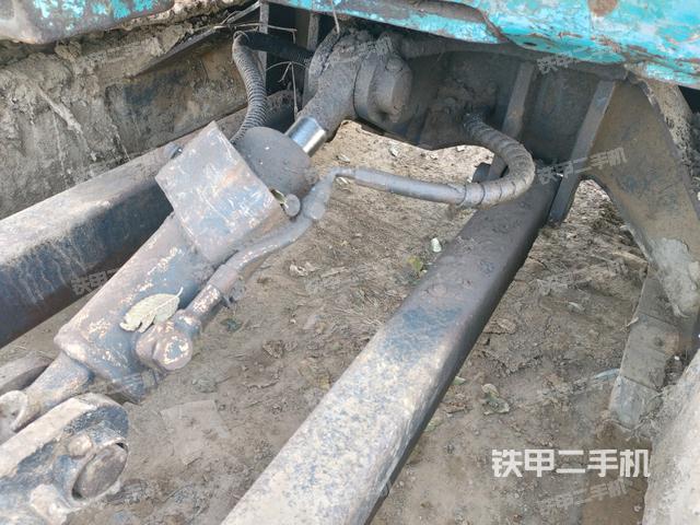 轉(zhuǎn)盤和下車架正前（工作和回轉(zhuǎn)裝置）