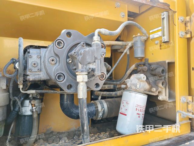 液壓泵室(大件艙室) 液壓泵室(大件艙室)