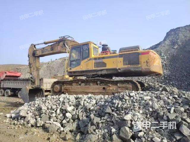 山東臨工E6500F挖掘機(jī)