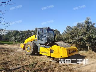柳工CLG6122E壓路機(jī)