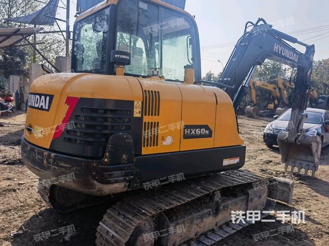 右后45(整機(jī)外觀) 右后45(整機(jī)外觀)