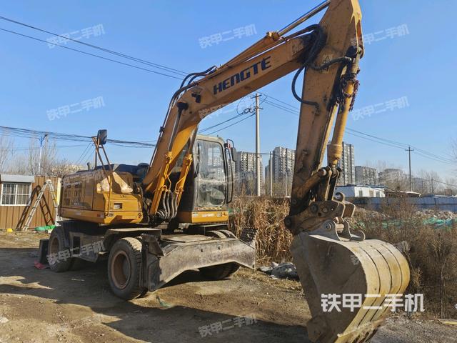 右后45(整機(jī)外觀) 右后45(整機(jī)外觀)
