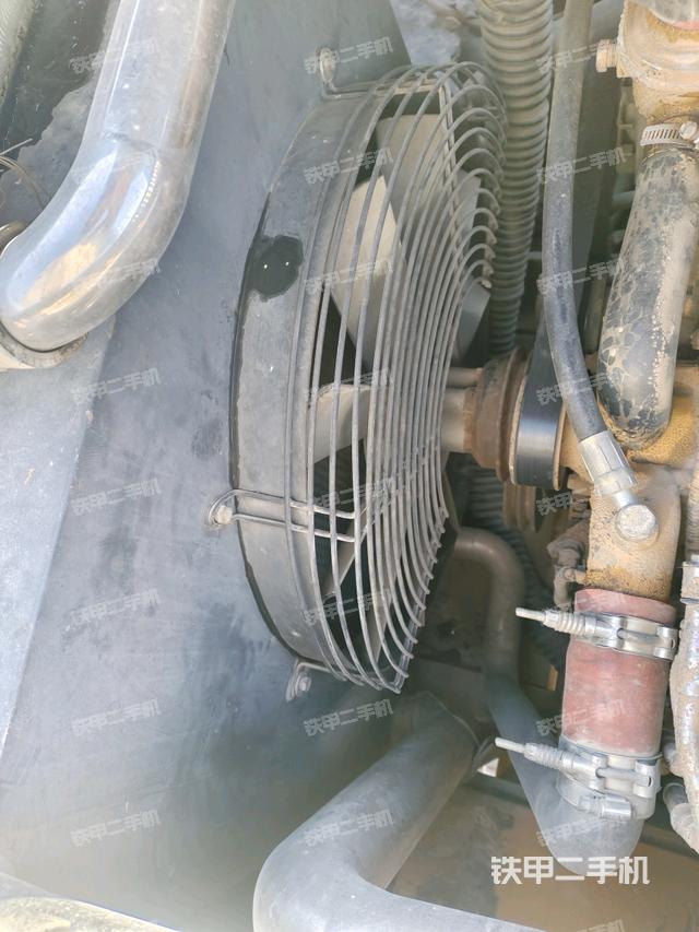 水箱+風(fēng)扇特寫(上車部件) 水箱+風(fēng)扇特寫(上車部件)