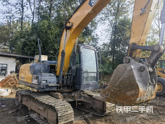 右前45(整機(jī)外觀) 右前45(整機(jī)外觀)