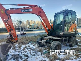 斗山DX60W挖掘機(jī)