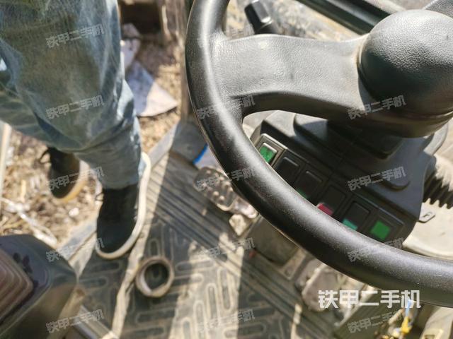 顯示屏?(駕駛室部分) 顯示屏?(駕駛室部分)
