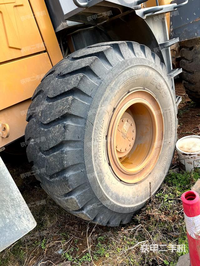 左后輪（行走機構(gòu)）