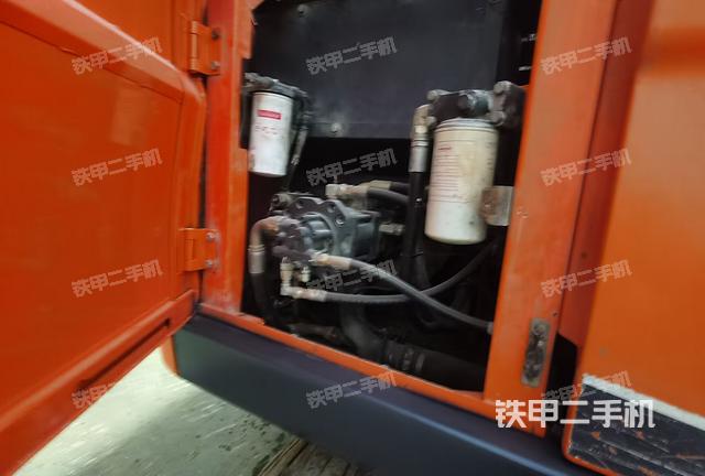 液壓泵室(大件艙室) 液壓泵室(大件艙室)