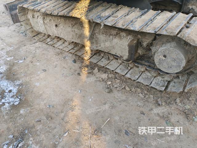 左側(cè)行走馬達蓋板（行走機構(gòu)）