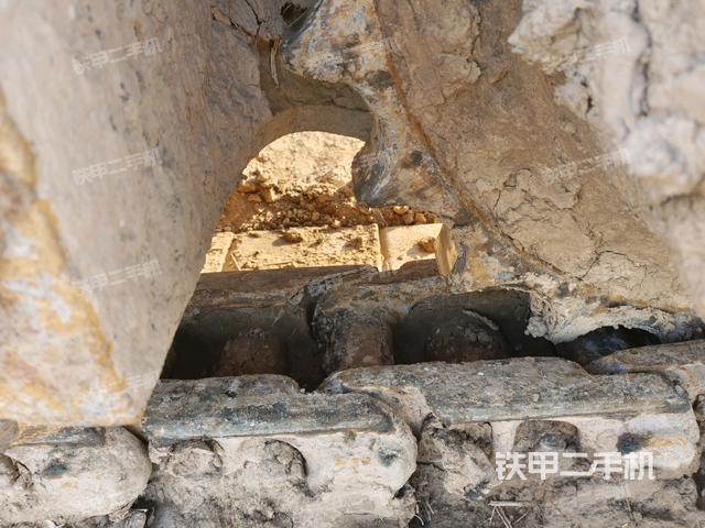 左驅(qū)動輪(行走機構(gòu)) 左驅(qū)動輪(行走機構(gòu))