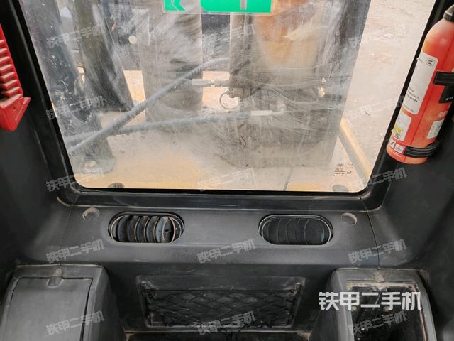 座椅后部（駕駛室部分）