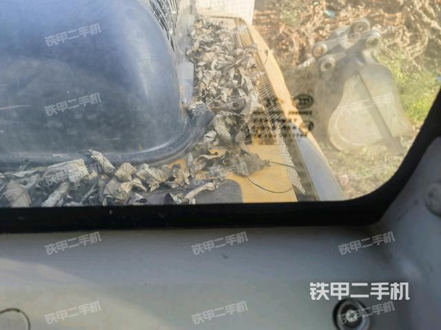 后窗玻璃角標(biāo)(駕駛室部分) 后窗玻璃角標(biāo)(駕駛室部分)