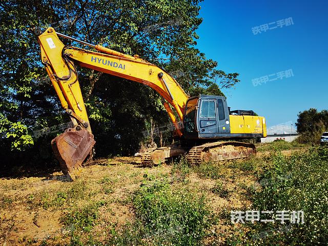 現(xiàn)代R335LC-7挖掘機