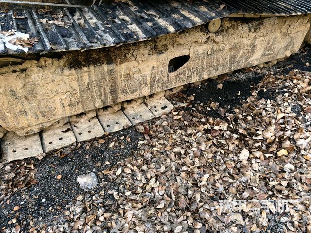 左側履帶整體?(行走機構) 左側履帶整體?(行走機構)