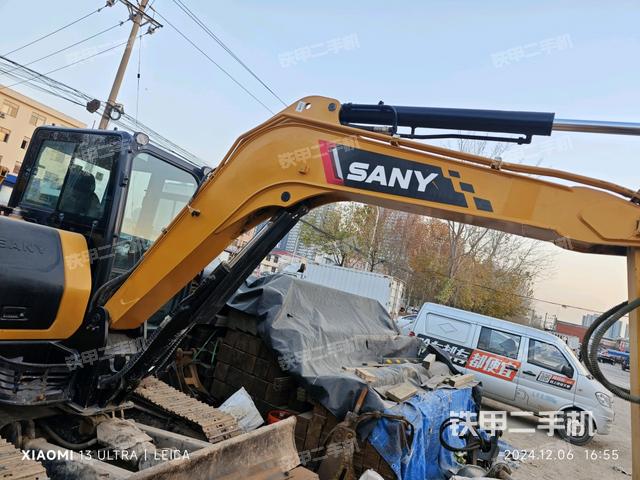 大臂根部?斜（工作和回轉(zhuǎn)裝置）