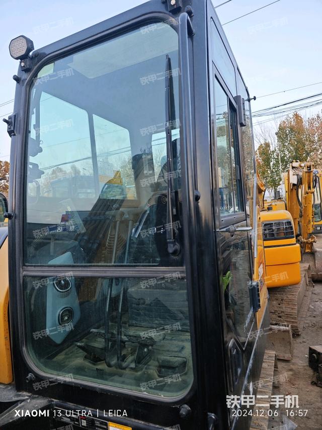 ?駕駛室正側(cè)（駕駛室部分）