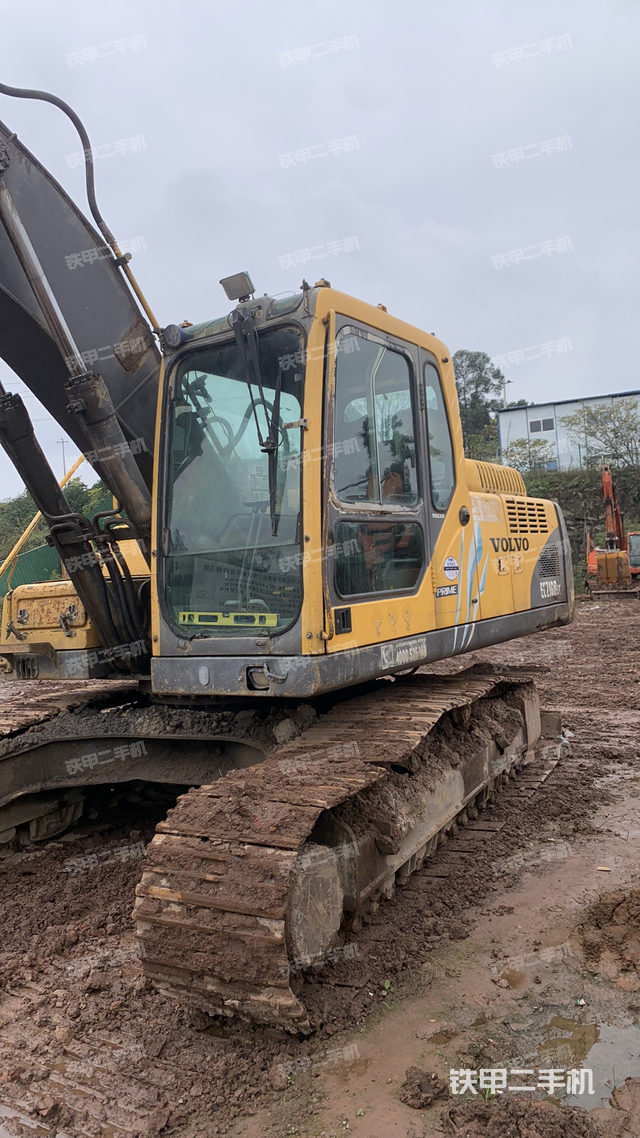 駕駛室整體（整機(jī)外觀）