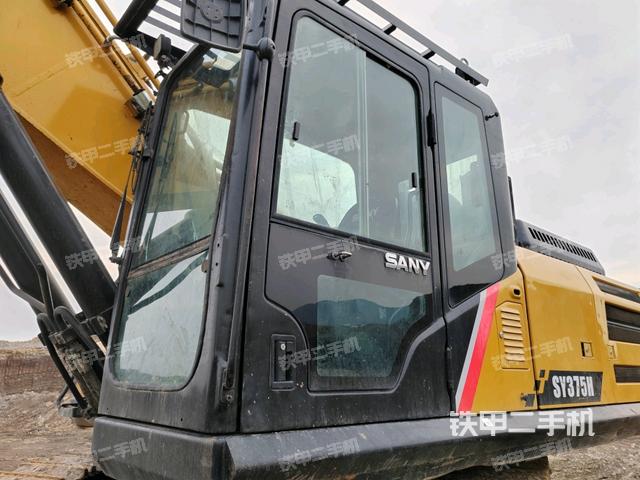 駕駛室左前45度（駕駛室部分）