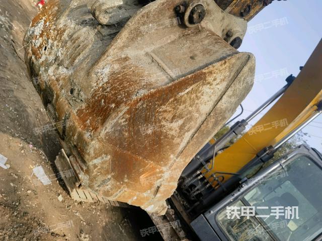 鏟斗45度(工作和回轉(zhuǎn)裝置) 鏟斗45度(工作和回轉(zhuǎn)裝置)