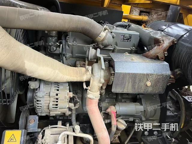 發(fā)動機(jī)整體俯視(整機(jī)外觀) 發(fā)動機(jī)整體俯視(整機(jī)外觀)