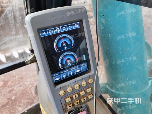 小時表(駕駛室部分) 小時表(駕駛室部分)