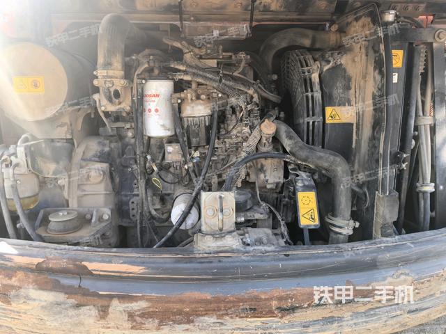 發(fā)動(dòng)機(jī)室(上車部件) 發(fā)動(dòng)機(jī)室(上車部件)