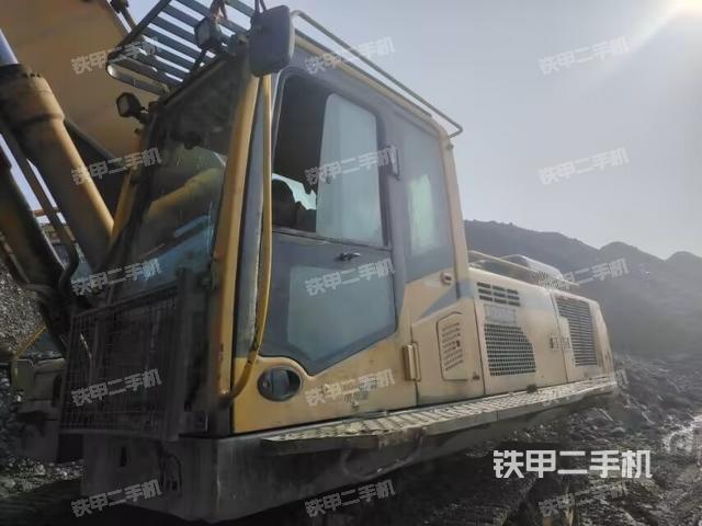 駕駛室整體（整機外觀）