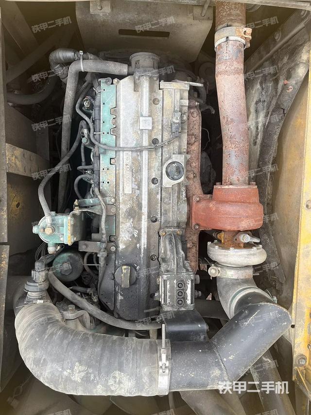 發(fā)動(dòng)機(jī)整體俯視（整機(jī)外觀）