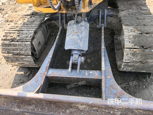 轉盤和下車架正前（工作和回轉裝置）