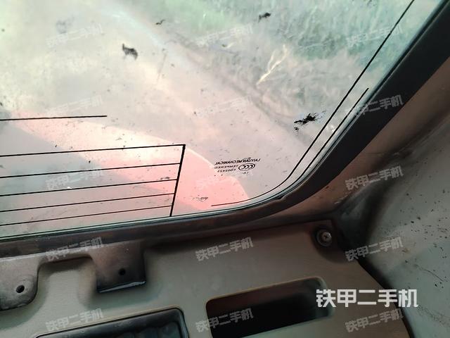 后窗玻璃角標(biāo)（駕駛室部分）