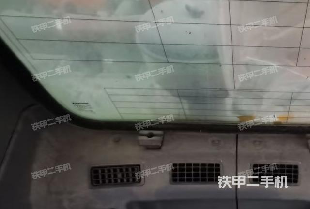 后窗玻璃角標(biāo)(駕駛室部分) 后窗玻璃角標(biāo)(駕駛室部分)