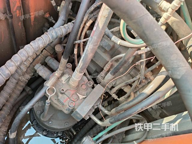 回轉(zhuǎn)馬達(dá)(上車(chē)部件) 回轉(zhuǎn)馬達(dá)(上車(chē)部件)