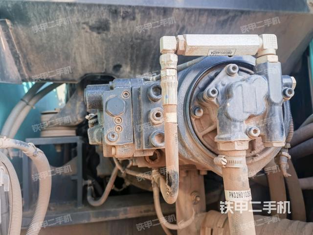 液壓泵室（大件艙室）