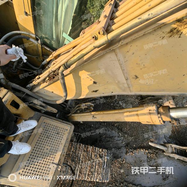 大臂根部?斜視（工作和回轉(zhuǎn)裝置）