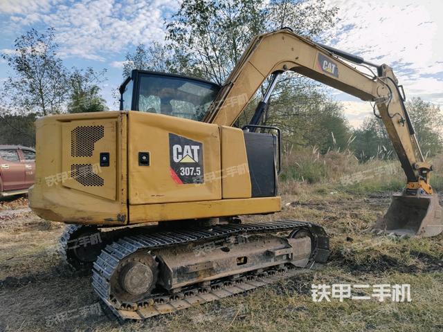 右后45(整機(jī)外觀) 右后45(整機(jī)外觀)