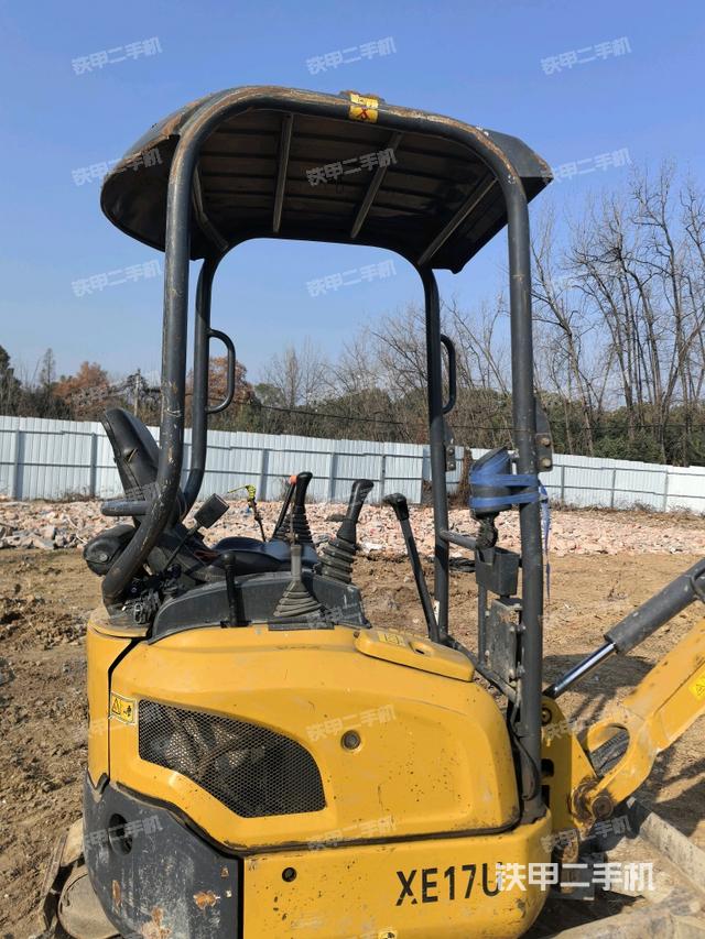 ?駕駛室正側(cè)（駕駛室部分）