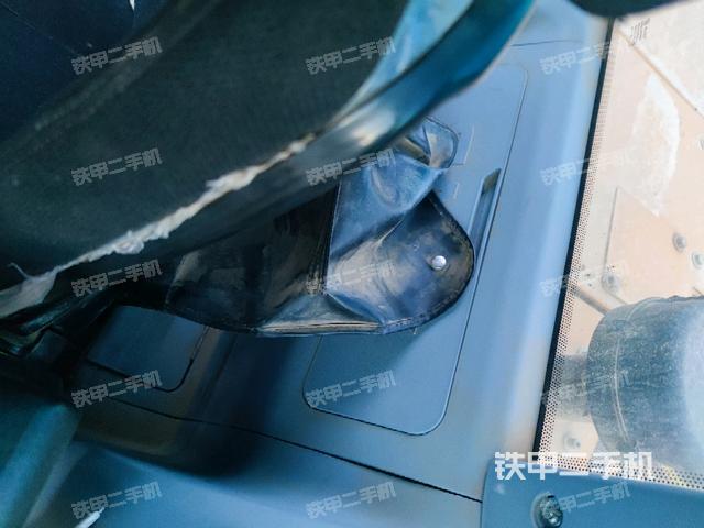 后窗玻璃角標(biāo)（駕駛室部分）