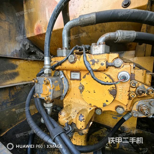 電瓶（大件艙室）