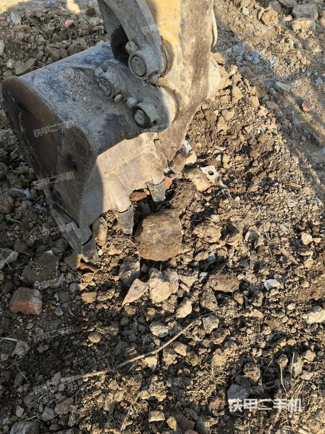 鏟斗右后整體（工作和回轉(zhuǎn)裝置）