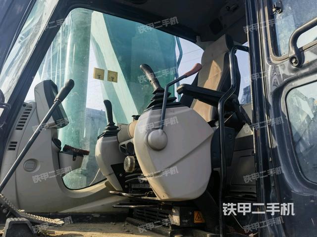 頂棚整體(駕駛室部分) 頂棚整體(駕駛室部分)