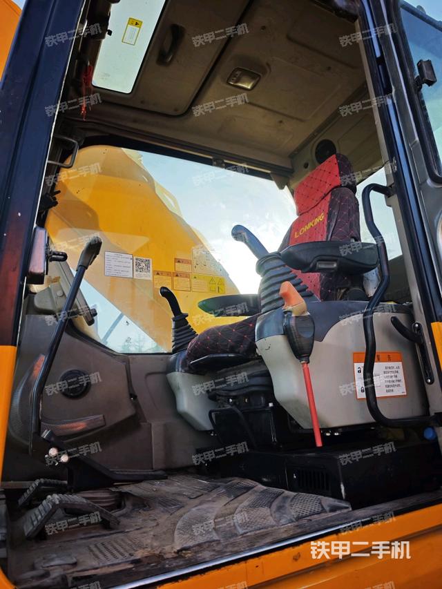 駕駛室整體（整機(jī)外觀）