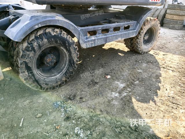 右側(cè)履帶整體?（行走機構(gòu)）