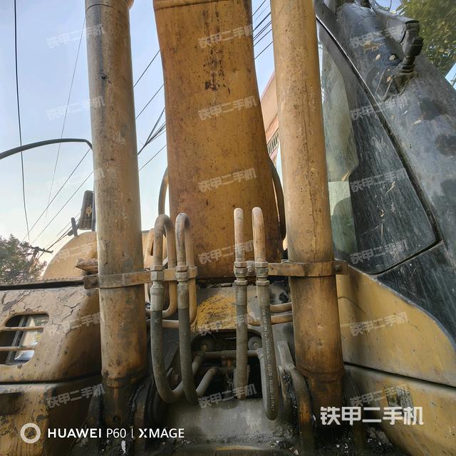 大臂油缸整體?豎拍（工作和回轉(zhuǎn)裝置）