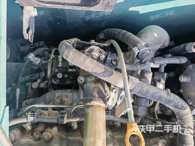 氣門室蓋螺絲特寫(上車部件) 氣門室蓋螺絲特寫(上車部件)
