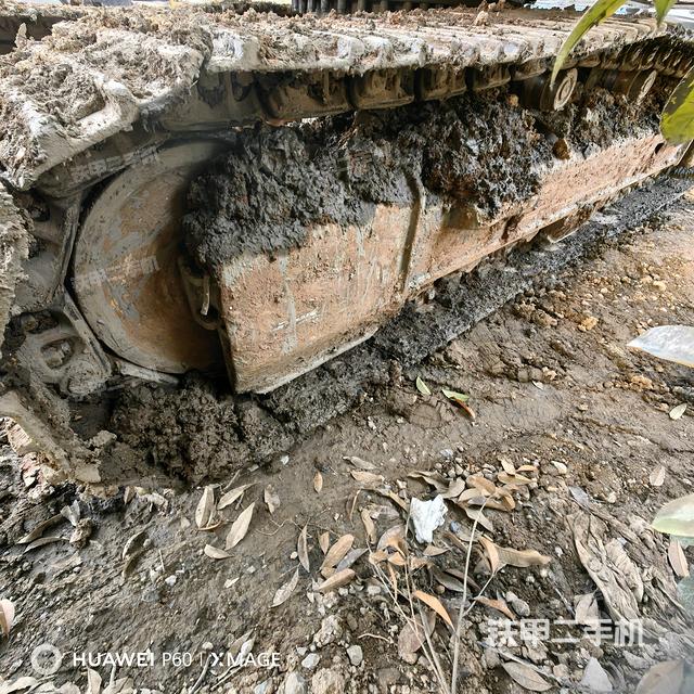 左側(cè)履帶整體?（行走機構(gòu)）