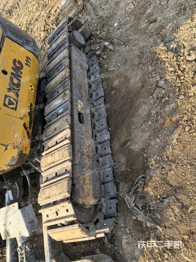 左側(cè)履帶整體?（行走機(jī)構(gòu)）