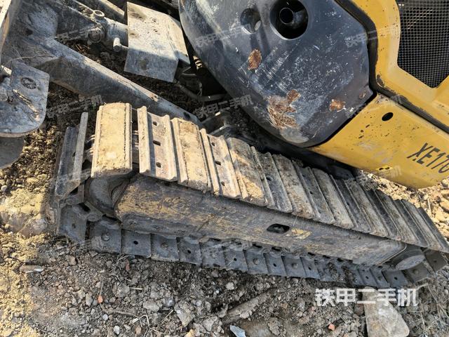 右側(cè)履帶整體?（行走機(jī)構(gòu)）