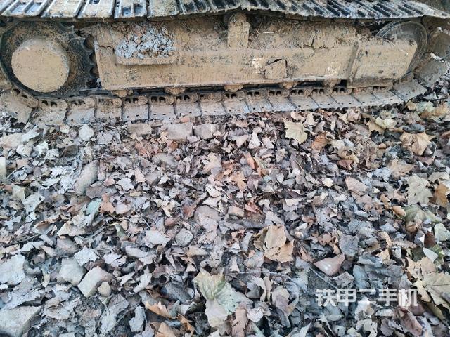 左側(cè)履帶整體?（行走機構(gòu)）