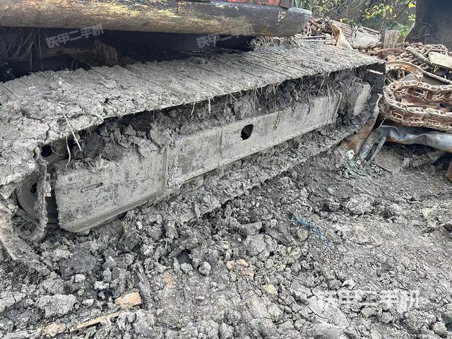 單側(cè)履帶整體（整機(jī)外觀）